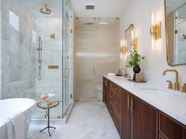 3041 N Leavitt Street, Chicago, IL 60618