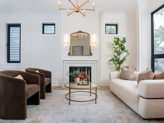 3041 N Leavitt Street, Chicago, IL 60618