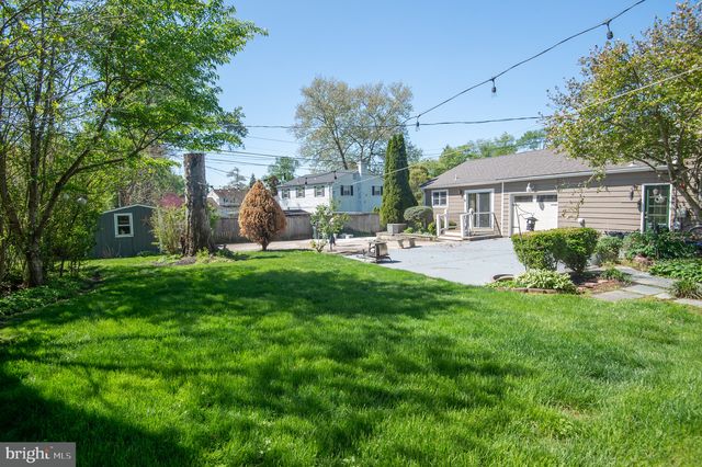 20 VASSAR DR, Newark, DE 19711