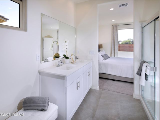 9630 N Solstice Avenue, Tucson, AZ 85743