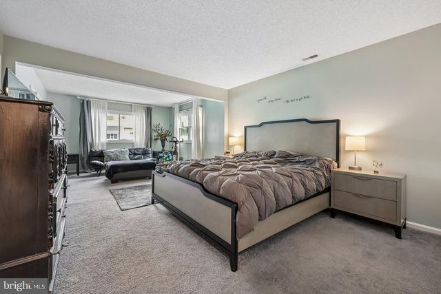 8201 CORBETT RD, Pennsauken, NJ 08109