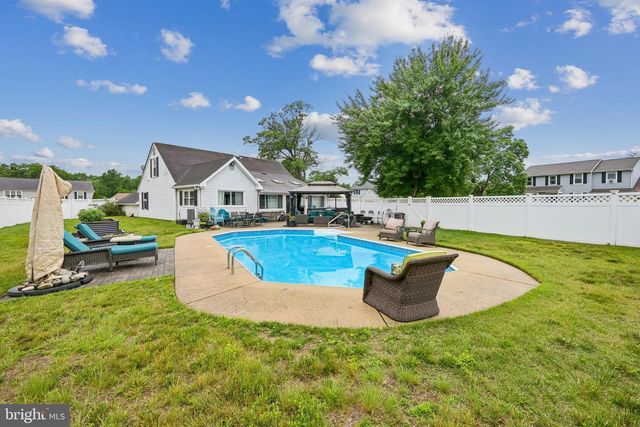 8201 CORBETT RD, Pennsauken, NJ 08109