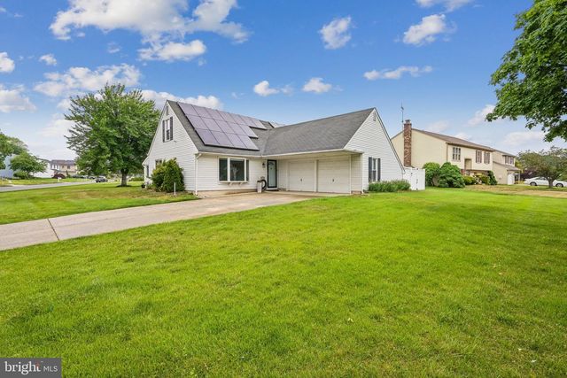 8201 CORBETT RD, Pennsauken, NJ 08109