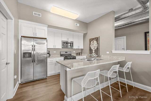 364 S Main Street 364, Bartlett, IL 60103