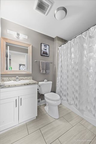 364 S Main Street 364, Bartlett, IL 60103