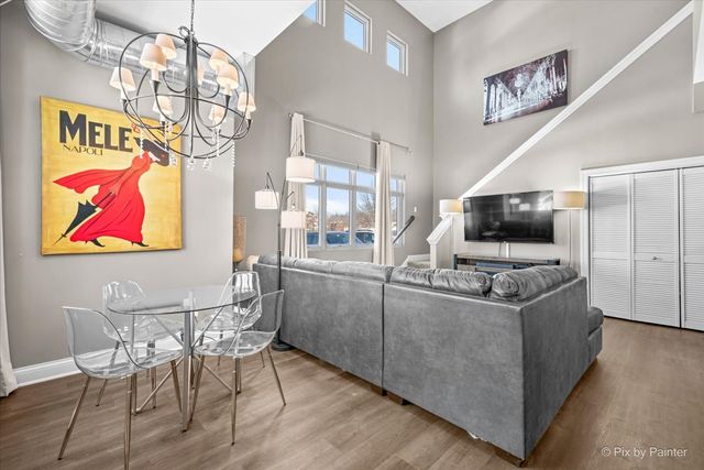 364 S Main Street 364, Bartlett, IL 60103