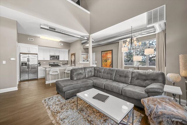 364 S Main Street 364, Bartlett, IL 60103