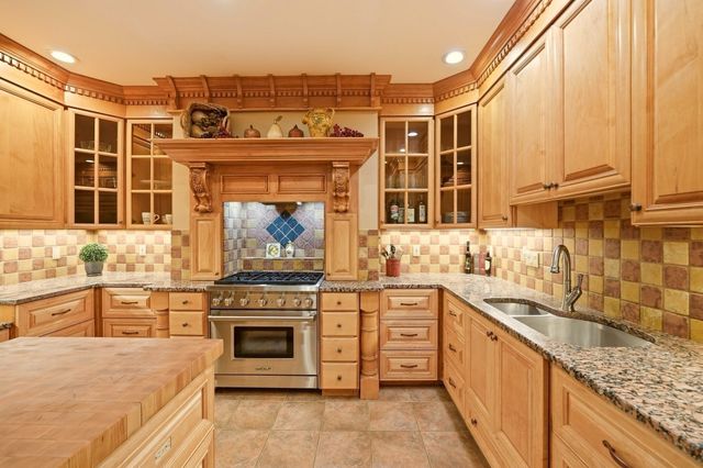317 Linden St, Boylston, MA 01505