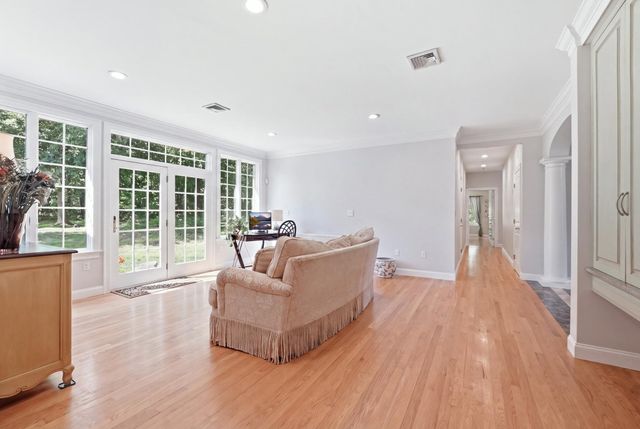 317 Linden St, Boylston, MA 01505