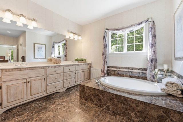 317 Linden St, Boylston, MA 01505