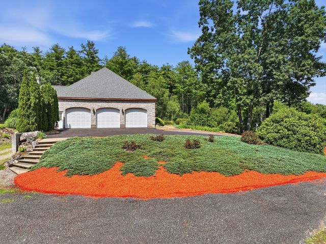 317 Linden St, Boylston, MA 01505