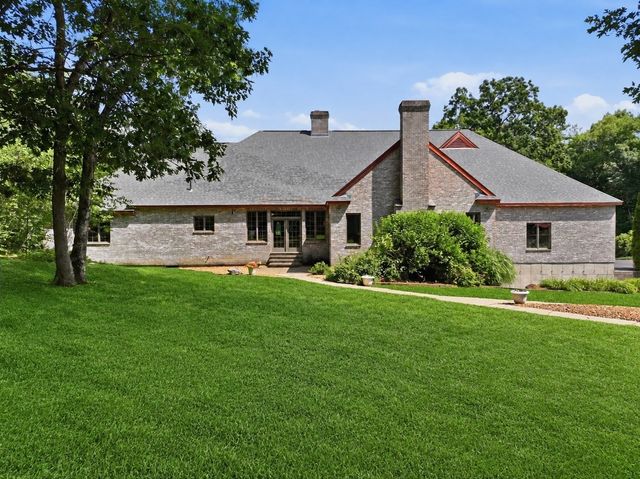 317 Linden St, Boylston, MA 01505