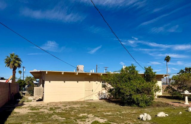393 W Palm Vista Drive, Palm Springs, CA 92262