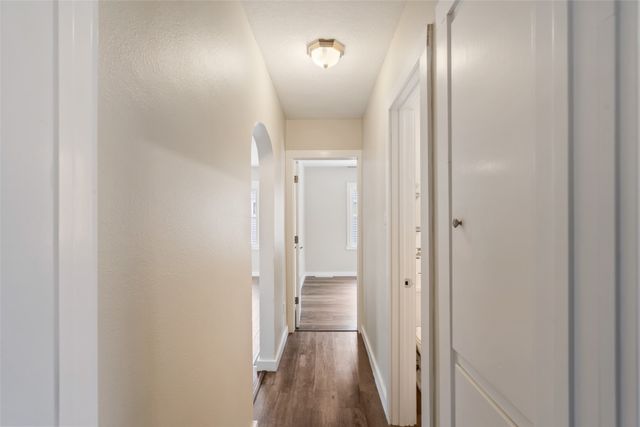 1257 E 33rd Street, Des Moines, IA 50317