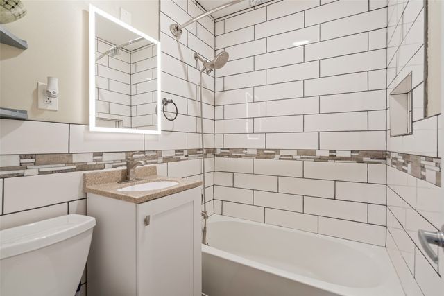 1257 E 33rd Street, Des Moines, IA 50317