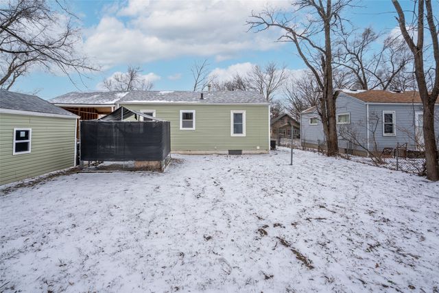 1257 E 33rd Street, Des Moines, IA 50317