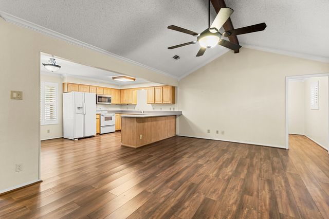 7100 Canterbury Drive, Waco, TX 76712