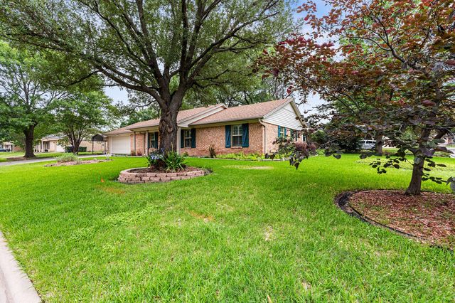 7100 Canterbury Drive, Waco, TX 76712