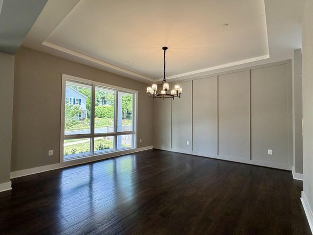 5514 MCKINLEY ST, Bethesda, MD 20817