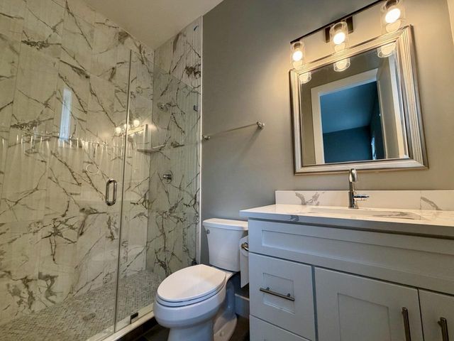 5514 MCKINLEY ST, Bethesda, MD 20817