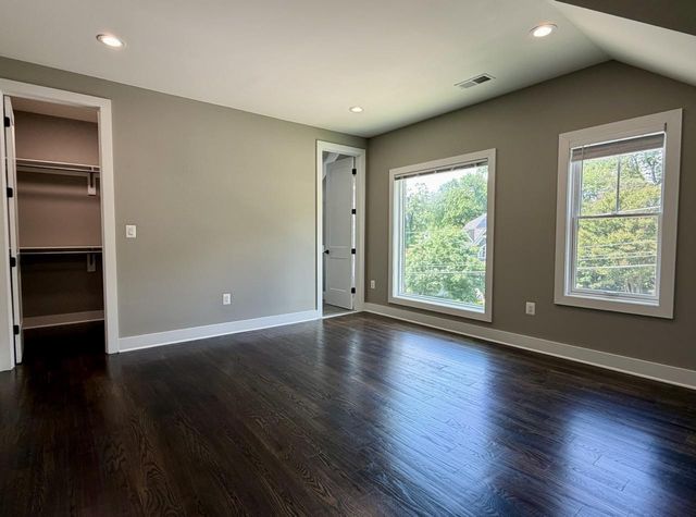 5514 MCKINLEY ST, Bethesda, MD 20817
