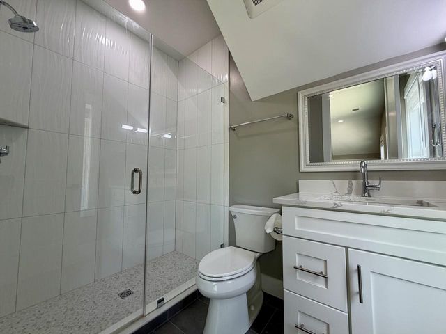 5514 MCKINLEY ST, Bethesda, MD 20817