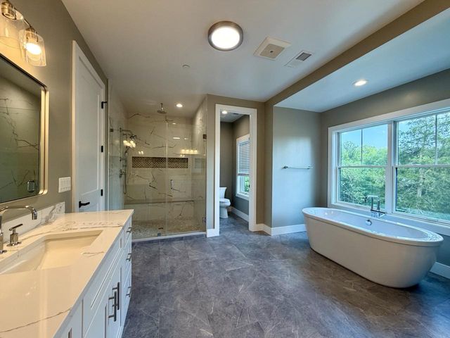 5514 MCKINLEY ST, Bethesda, MD 20817