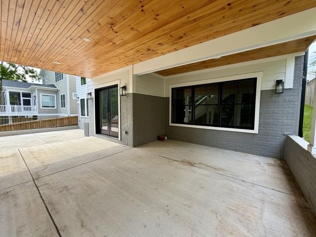 5514 MCKINLEY ST, Bethesda, MD 20817
