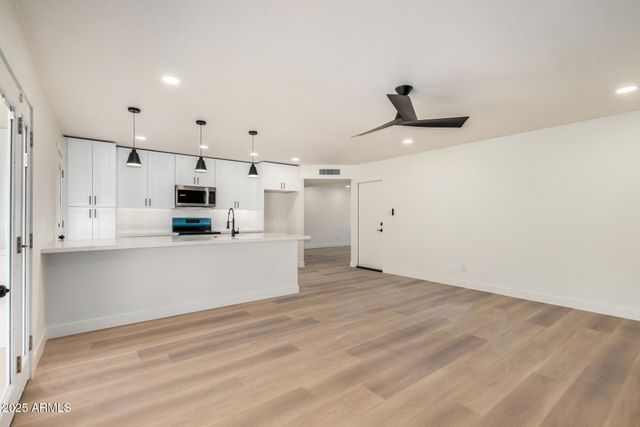 2501 E PEBBLE BEACH Drive, Tempe, AZ 85282