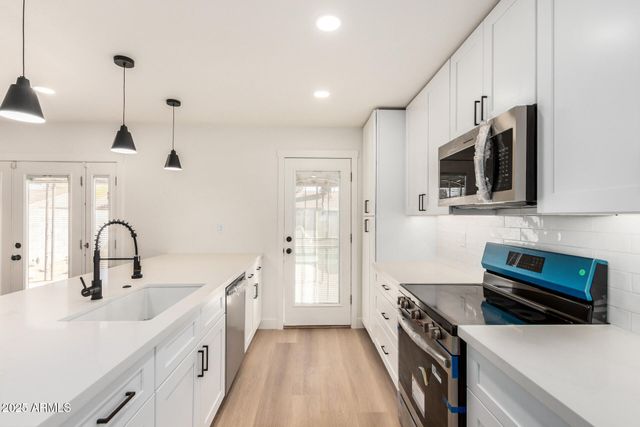 2501 E PEBBLE BEACH Drive, Tempe, AZ 85282