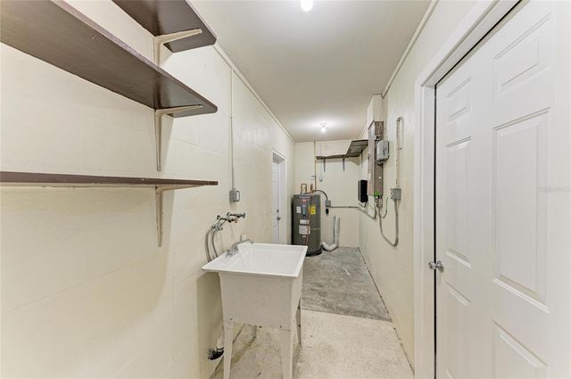2401 10TH STREET W, Palmetto, FL 34221