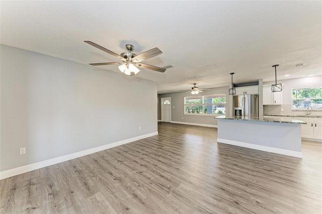 2401 10TH STREET W, Palmetto, FL 34221