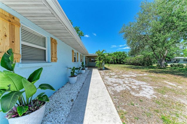 2401 10TH STREET W, Palmetto, FL 34221
