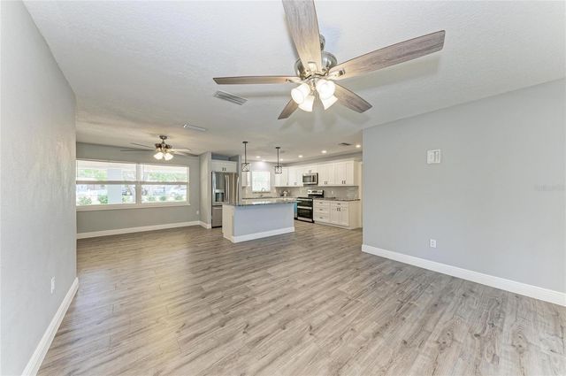 2401 10TH STREET W, Palmetto, FL 34221