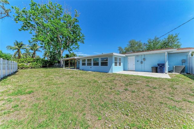 2401 10TH STREET W, Palmetto, FL 34221