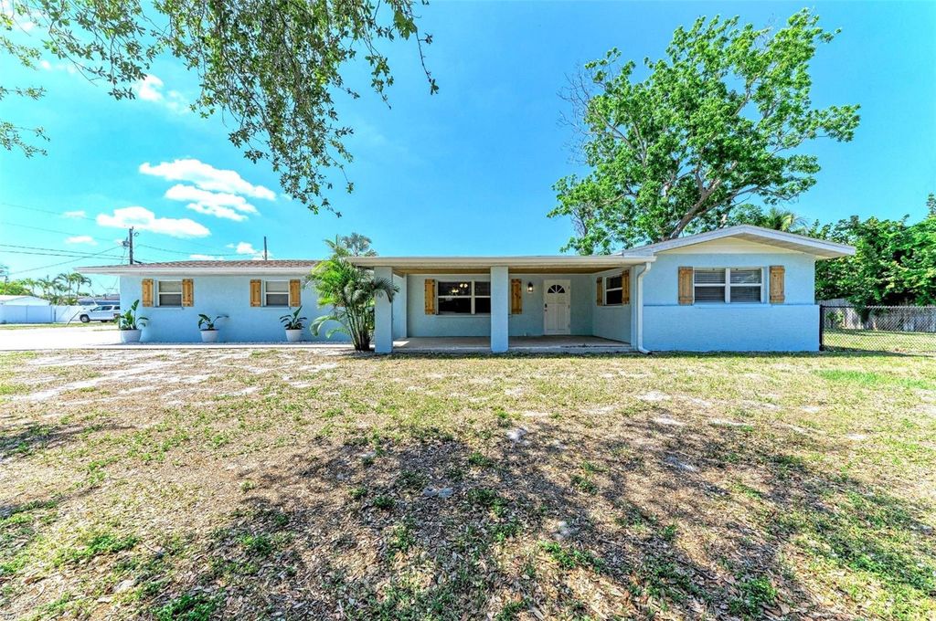2401 10TH STREET W, Palmetto, FL 34221