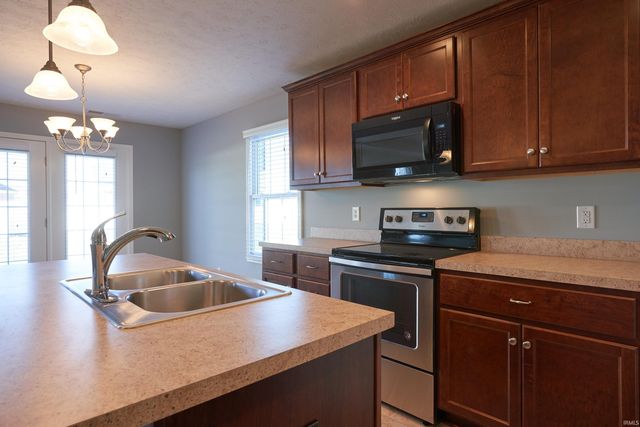3320 Ralston Drive, Evansville, IN 47715