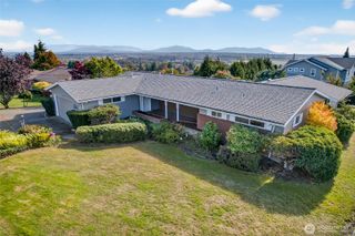 2493 Hilltop Road, Ferndale, WA 98248