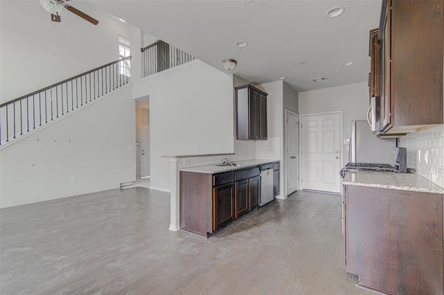 1407 Airedale RD 1104, Austin, TX 78748