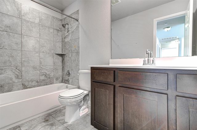 1407 Airedale RD 1104, Austin, TX 78748
