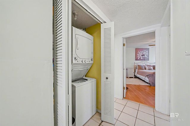 1144 W Beach Boulevard 4D, Gulf Shores, AL 36542