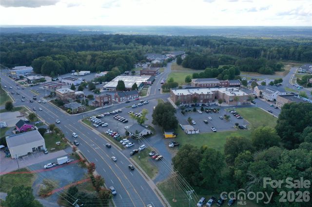 205 Amber Glen Drive, Locust, NC 28217