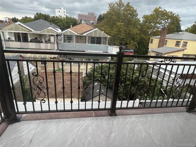 160-31 73rd Avenue 2FL, Fresh Meadows, NY 11366