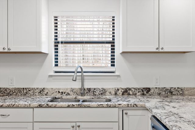 170 Miller Cove Circle, Signal Mountain, TN 37377