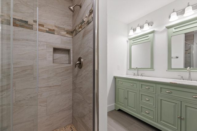 170 Miller Cove Circle, Signal Mountain, TN 37377