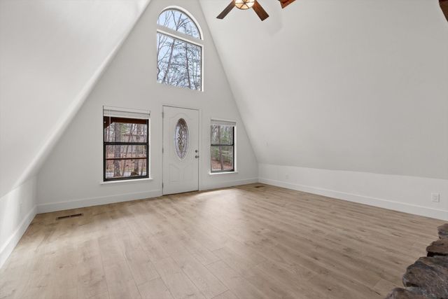 170 Miller Cove Circle, Signal Mountain, TN 37377