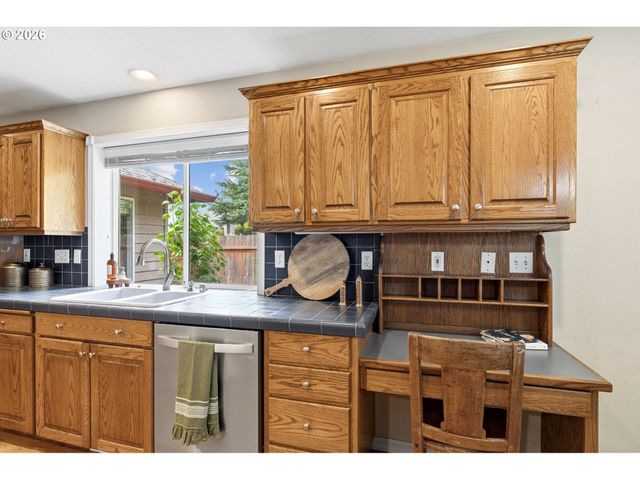 12317 Ne 44TH Ave, Vancouver, WA 98686