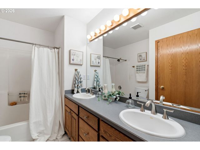 12317 Ne 44TH Ave, Vancouver, WA 98686