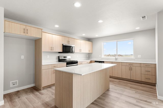 4238 E Rincon Dr, Meridian, ID 83642
