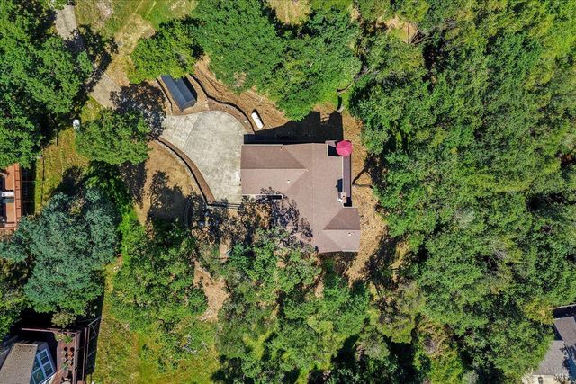 258 Circle Oaks Dr, Napa, CA 94558